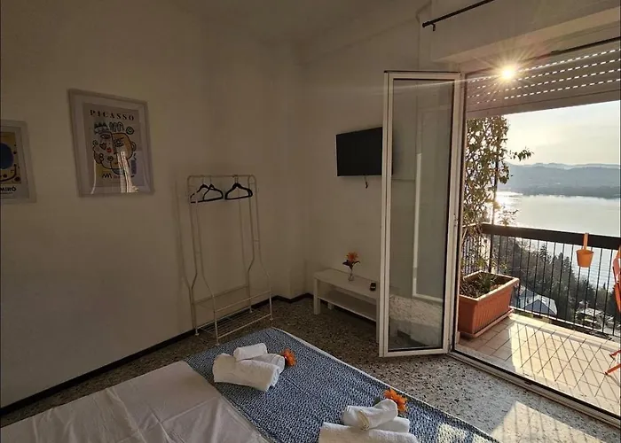 Sunset Balcony Panoramic View In شقة بْليفيو